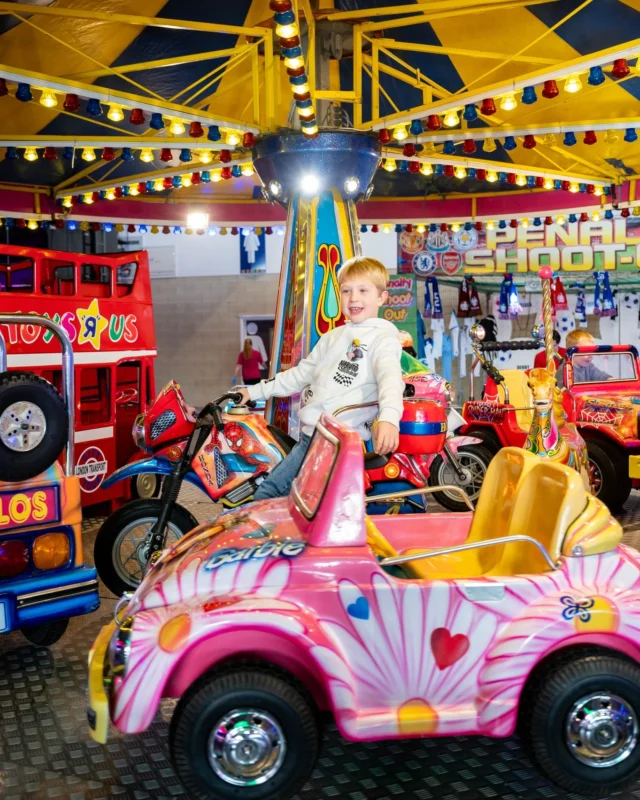 🎪🤩#harrogate : Your Quieter Sessions - SUNDAY 25th May 11am - 2pm🤩🎪

If your child or young person prefers a quiet session, these include:
- Reduced capacity🤫
- Music dramatically lowered🎶
- Where possible rides slowed down🎠
- Strobe lighting on rides turned off where possible🚦

BOOK your tickets via the link in our bio.